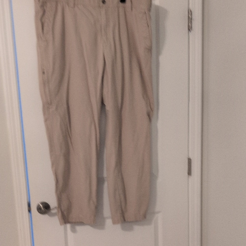 Columbia Men's Tan Cargo Pants